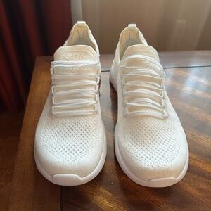 APL Women's TechLoom Breeze